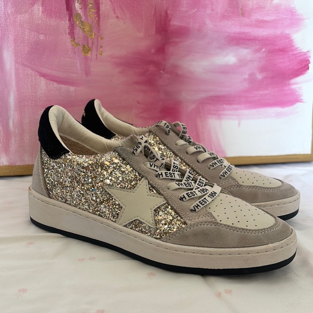 Vintage Havana Glittery Sneakers